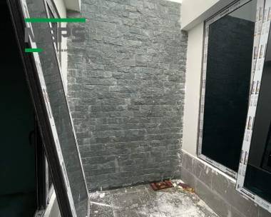 Công trình nhà 2 tầng tường bê tông nhẹ và sàn deck