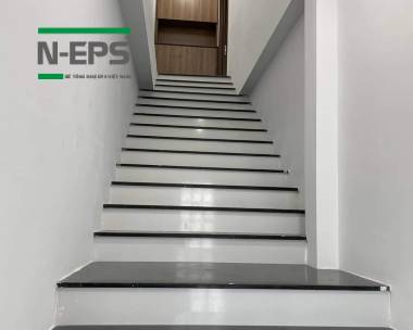 Công trình nhà 2 tầng tường bê tông nhẹ và sàn deck