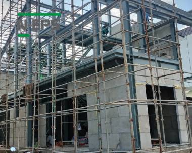 Nhà thép tường bê tông nhẹ ốp gỗ căm se