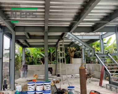 Nhà thép tường bê tông nhẹ ốp gỗ căm se